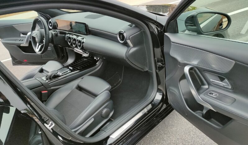 
								MERCEDES-BENZ Clase A A 200 d full									